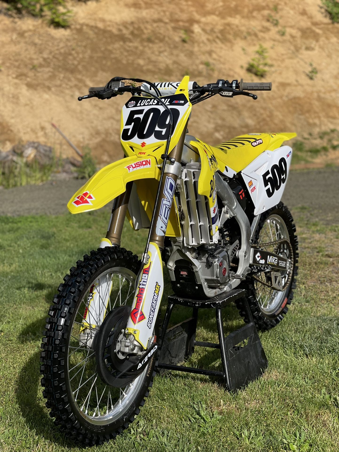 2015 RMZ450