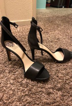Vince camuto open toed heels 👠