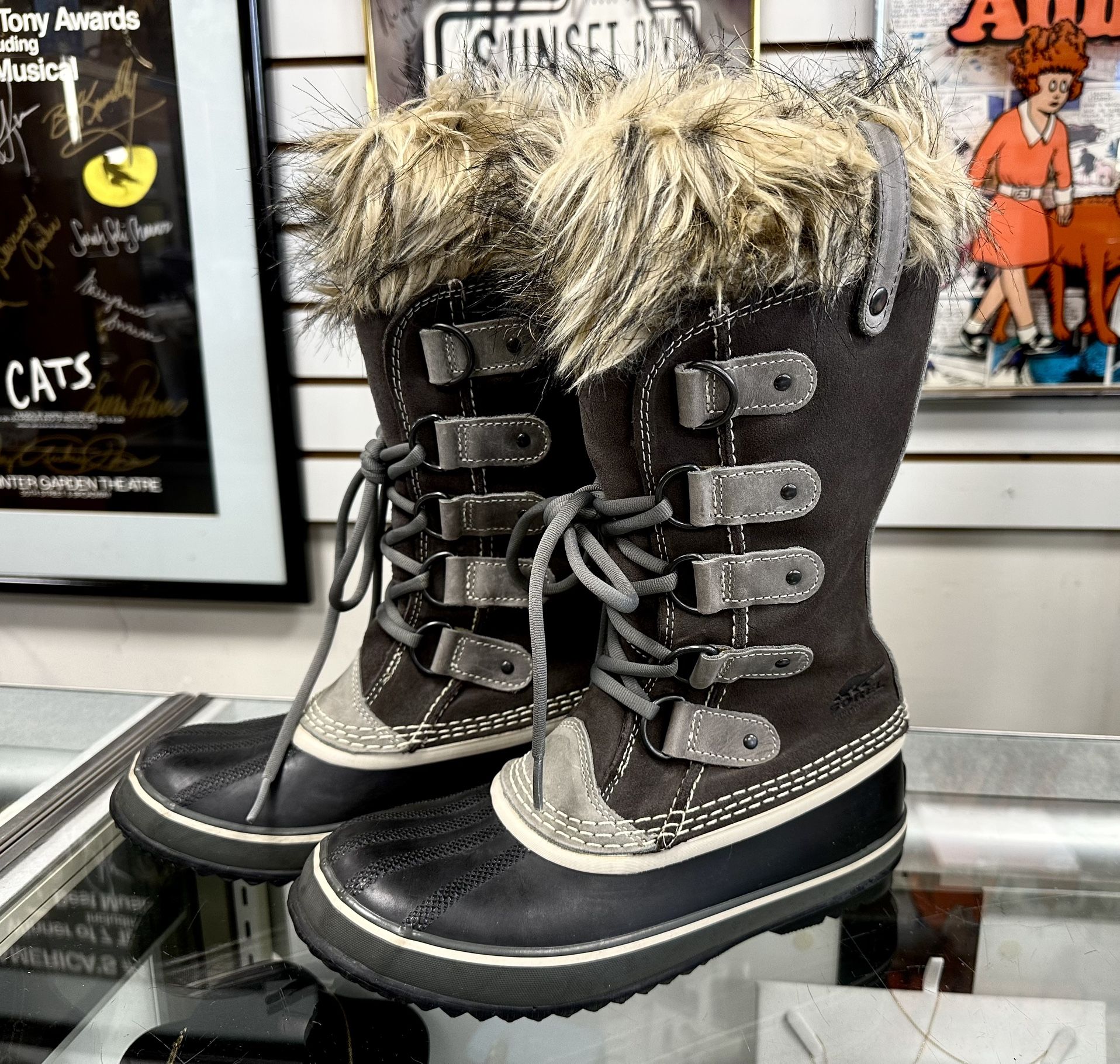 SOREL Joan of Arctic WP suede leather Snow boots sz 7 EU 38 Black/Gray EUC / NEW