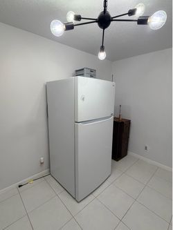 Refrigerator LG