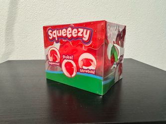 Squeeezy Strawberry needoh