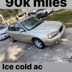 2004 Hyundai Elantra 