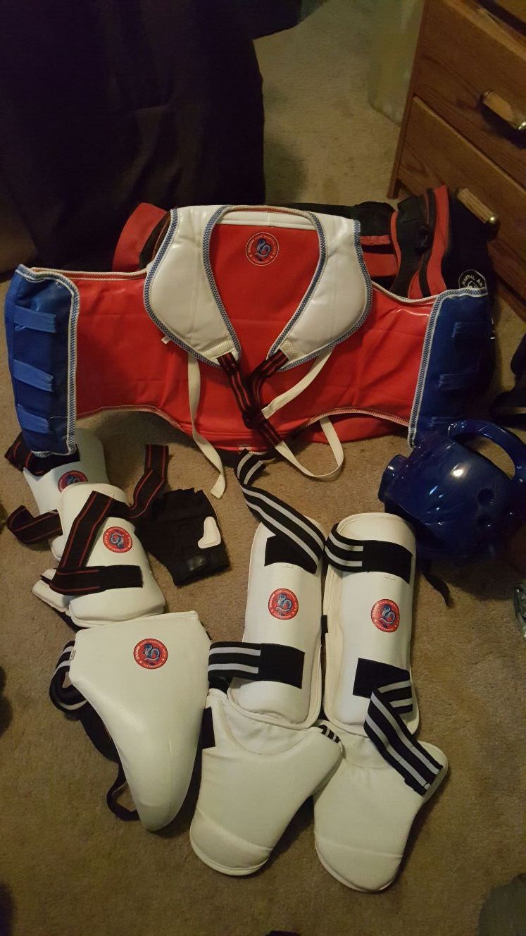 TAEKWONDO Dragon Han Martial Arts Gear