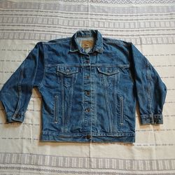 Vintage Levi's Men's Denim Trucker Jacket Size M 77(contact info removed) Made in USA Blue