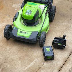 Like New Battery Powered Lawn Mower