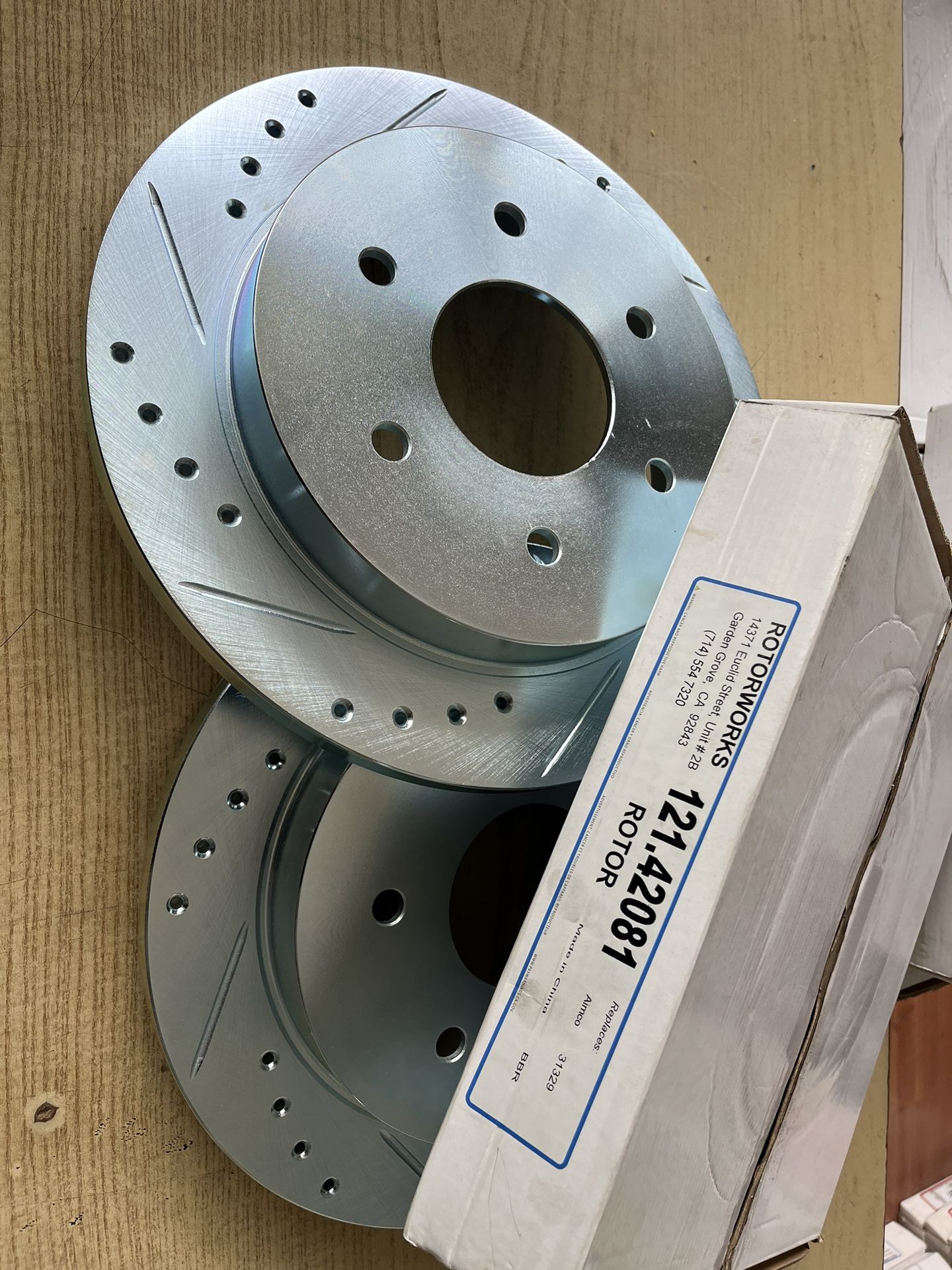 Nissan Titan 04-15 Rear Drill Slot Rotors Ceramic Brake pads