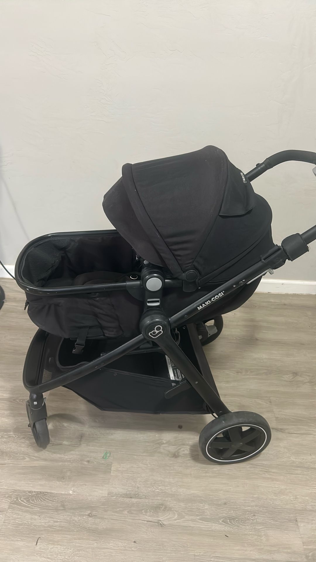 MAXI-COSI Stroller
