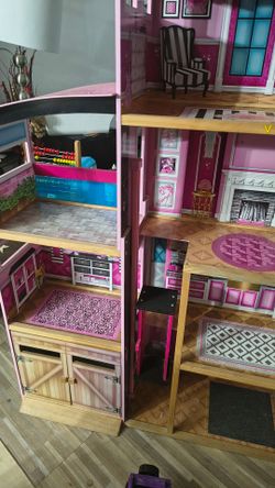 Doll. House 4 1/2 foot high