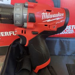 MILWAUKEE M12 FUEL 1/2 “ HAMMER DRILL DRIVER #3404-20  BRAND NEW OUT THE BOX NEVER USED  (( Tool Only ))  Read Below 
