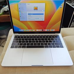 MacBook Pro 13", 2017, 8gb ram, 128gb SSD, i5 2.3ghz