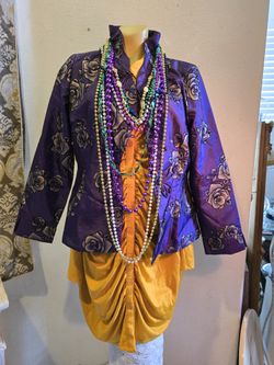 Mardi Gra   Gold Dressmed &purple Jacket&$30