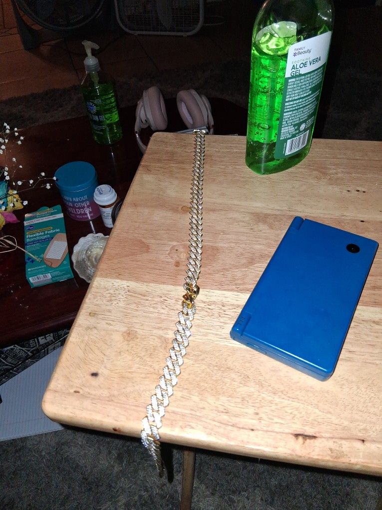 Broken Ish Gold Chain