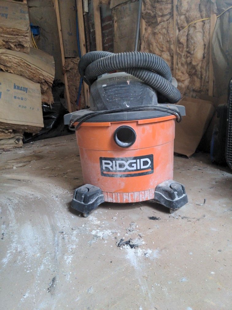 Ridgid 9 Gallon Shop Vac