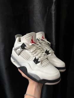 Air Jordan 4 Retro