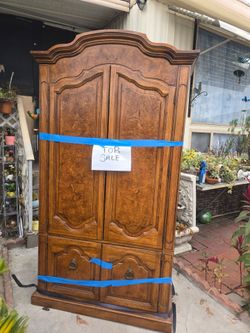 Armoire/ Armario ( ropero )
