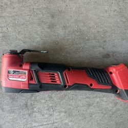 Milwaukee Multitool