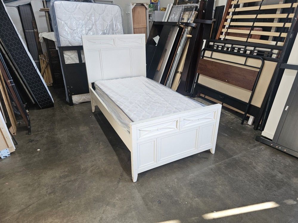 Twin Bed And Mattress 