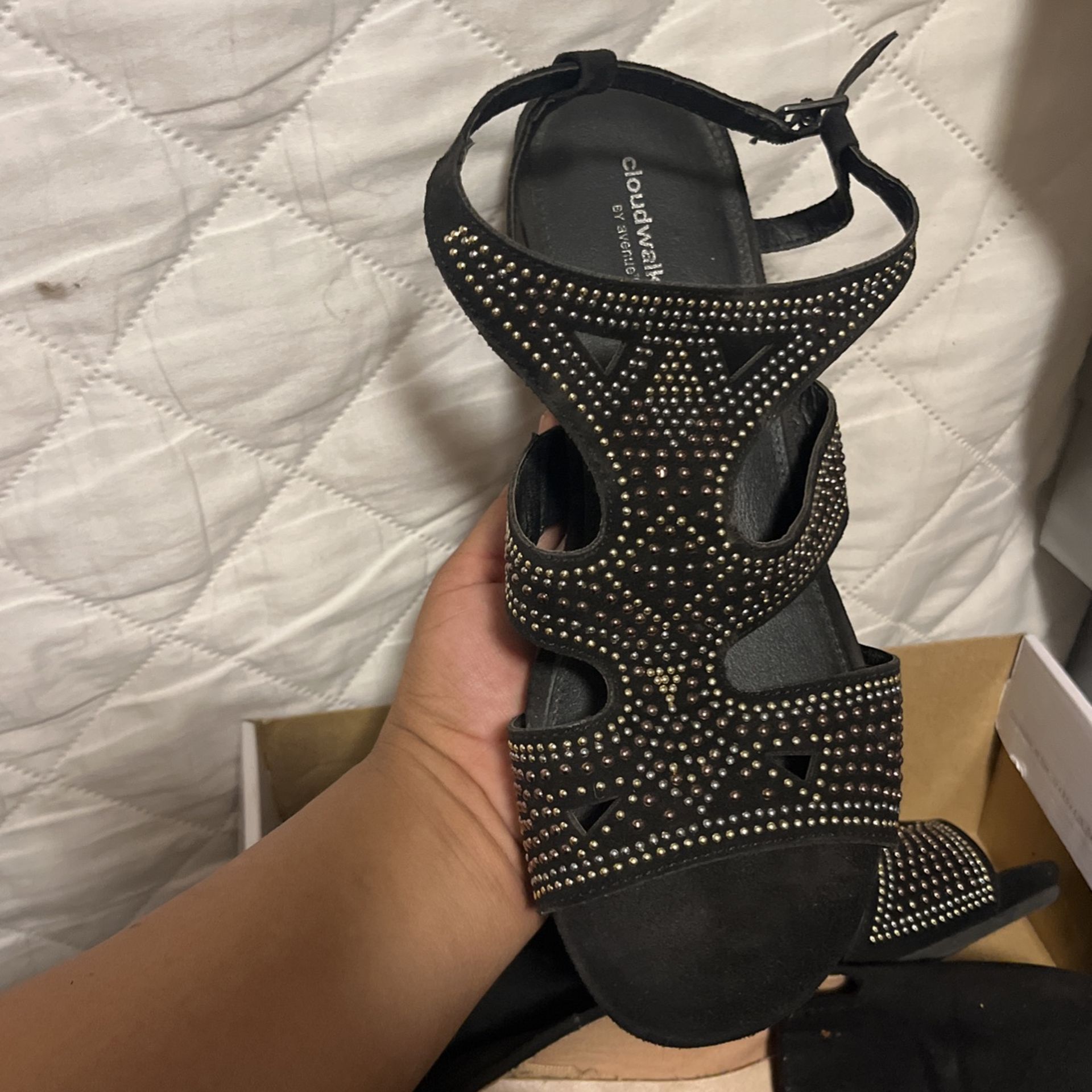 Womans Size 8w Sandals