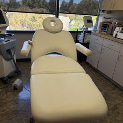 Procedure/aesthetician Chair