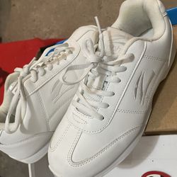 Cheerleading shoes 7.5