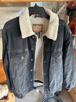 * Corduroy jacket with sherpa lining