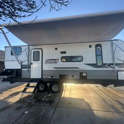 COLEMAN ULTRALIGHT LUXURY 
