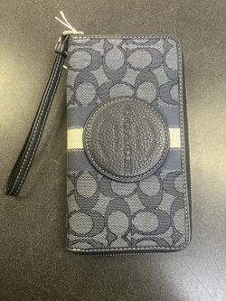 Women’s Coach Wallet 