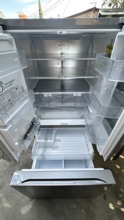 LG French Door Refrigerator (NEW)