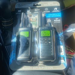 RX685 Walkie Talkies 