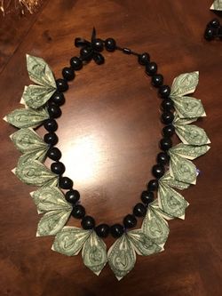 Graduation Money Lei