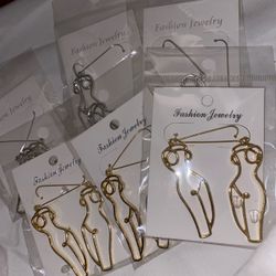 Cute Earrings Women’s Body
