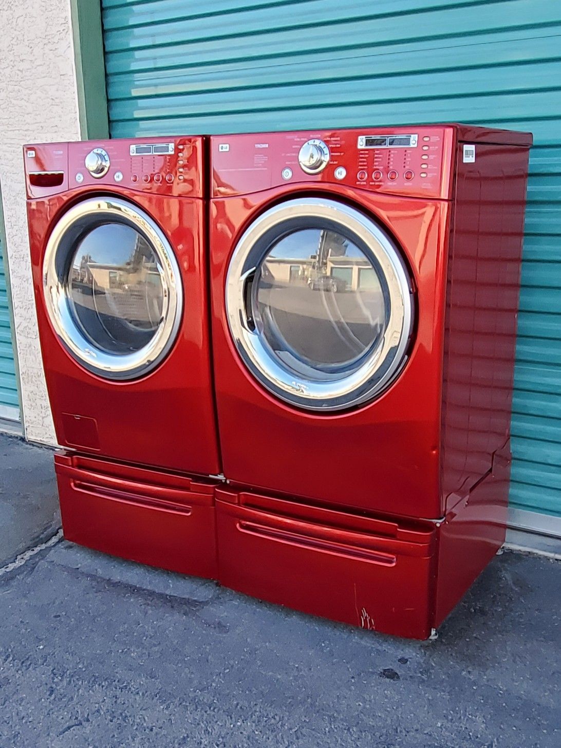 LG WASHER AND GAS DRYER