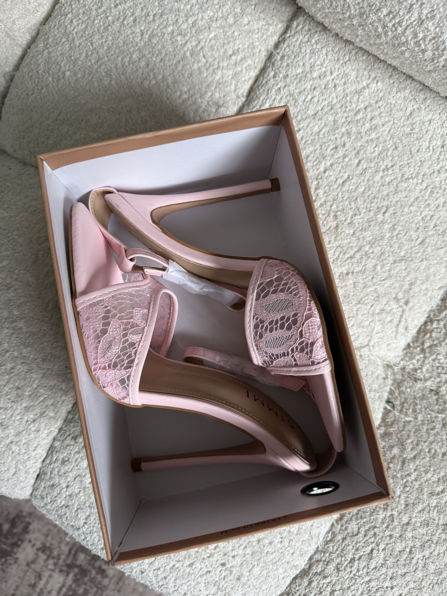 SIMMI Pink Lace Heels