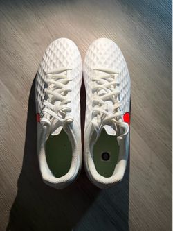 Soccer shoes- Tiempo legends 8
