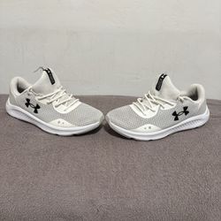 UNDER ARMOR MENS TENNIS SHOES SIZE 11. $25