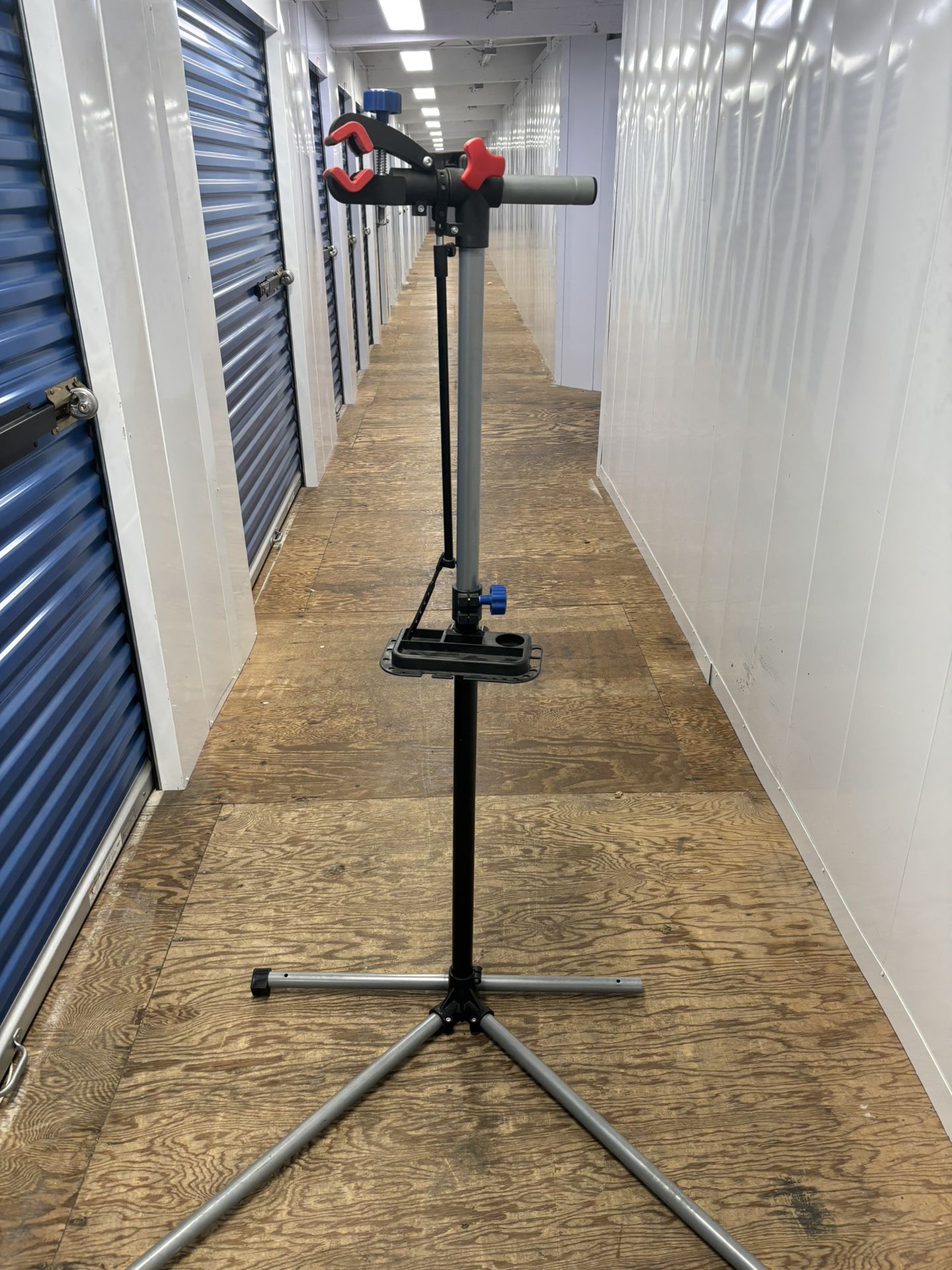 Heavy Duty Bicycle Work Stand.