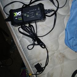 X2 Automatic Battery Charger 