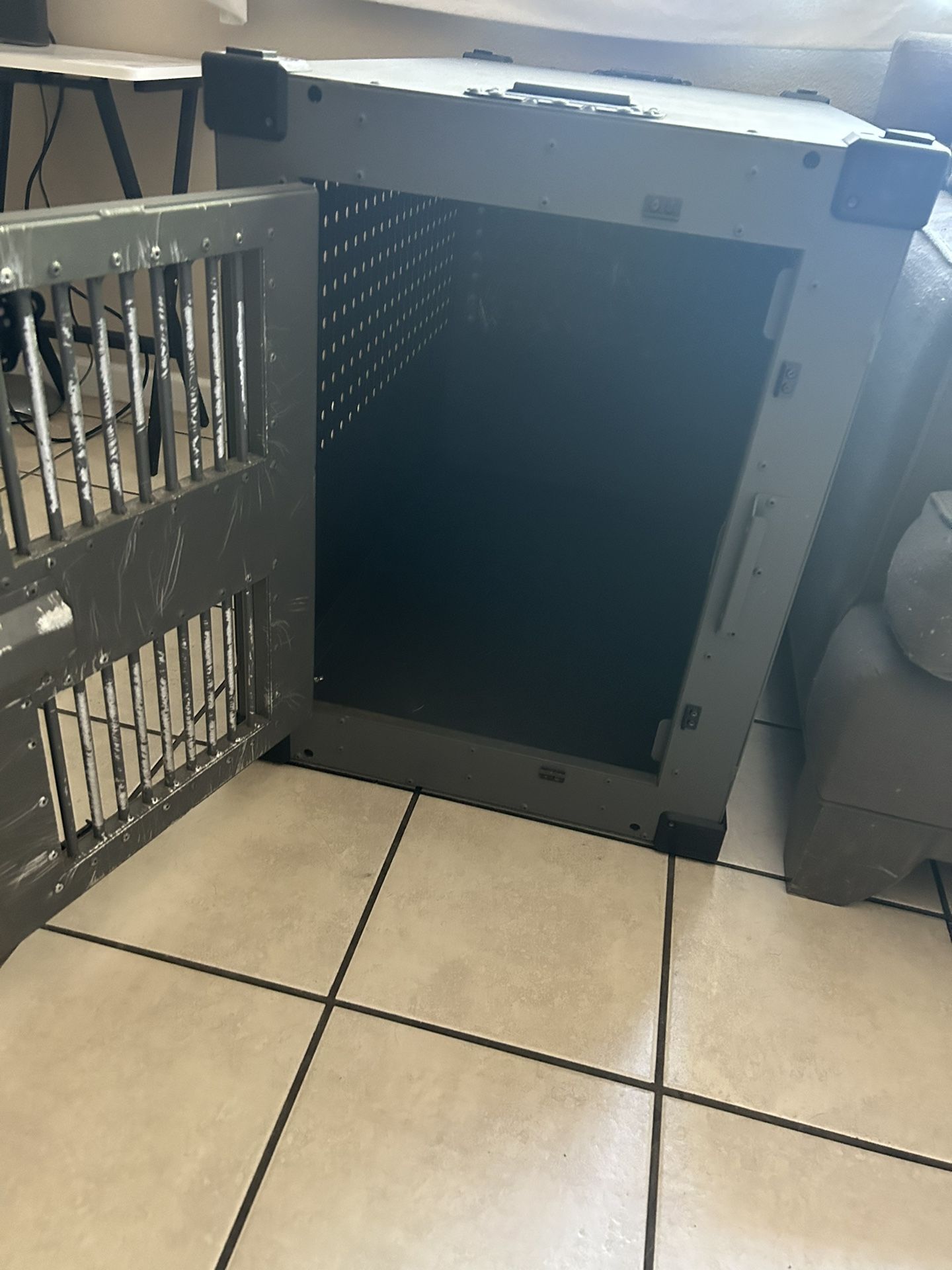 Escape Proof Dog Kennel