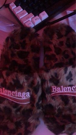 Balenciaga Leopard Faux Fur Slides size 42 never worn at all