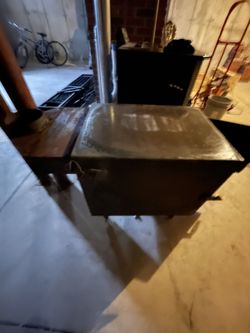 Wood Stove And Exhaust Heating Fan