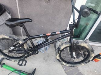 20in  BMX  VERY NICE BIKE
