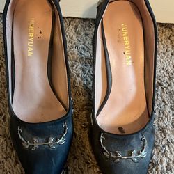 Black Women’s Pumps