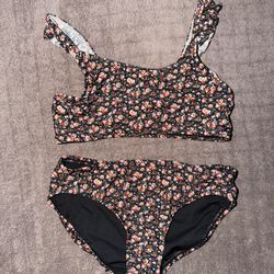 Girl’s Size S 6-7 Gap Swimsuit