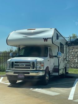 2021 Winnebago Outlook 22c