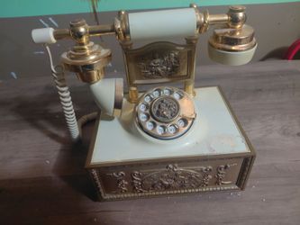 Vint a ge old phone