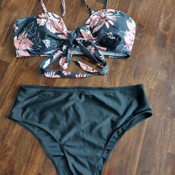 New Beautiful Bathing Suit Size 2xl See Photos.  Cash Pickup Only 