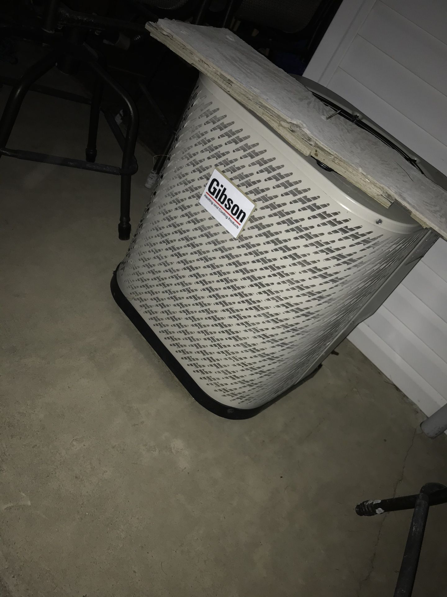 Gibson 2 Ton AC Condenser And Blower Unit With 5 Kw Electric Heat Strip