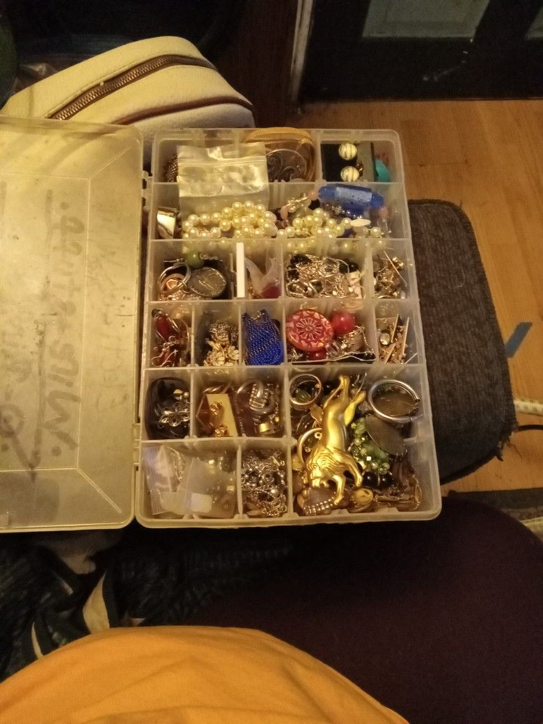 Jewelry Lot