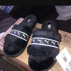 Brand New Girls Puma Sandals Size 4y