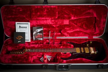 Ibanez PIA3761 Steve Vai Signature Onyx Black